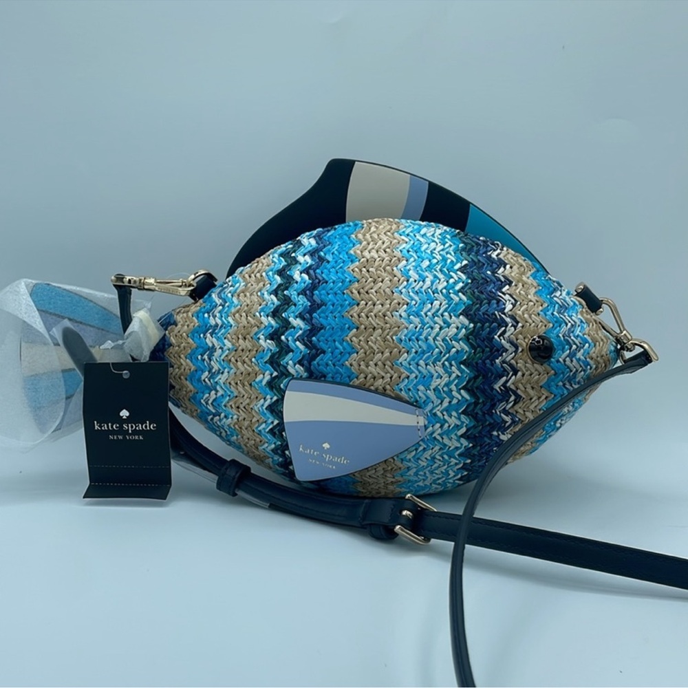 Kate Spade New York Fish Wicker Crossbody Bag ๐ฃ๐ - Picture 5 of 7
